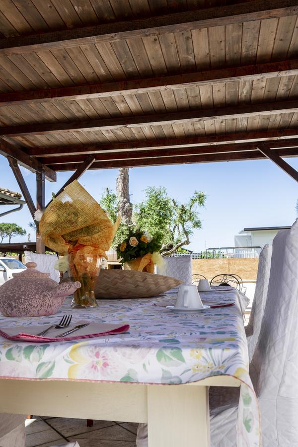 Flori'S Acomodação com café da manhã Viareggio Exterior foto